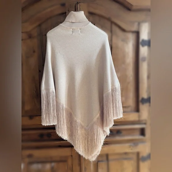 Free People Fringy Poncho S NWT Tan CreamLuxe Boho Winter Layer